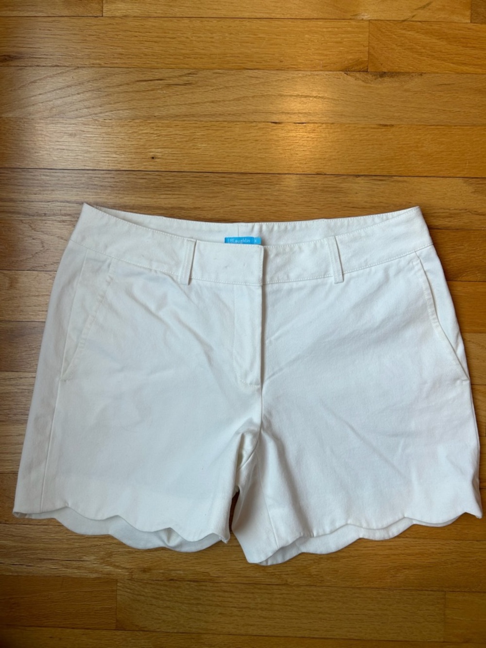J. McLaughlin Women’s Scallop Shorts Size 4.